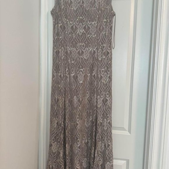 formal dress - Picture 1 of 2